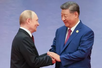 Bundesregierung schweigt zum Putin-Xi-Gespräch zur „Unsterblichkeit“ durch Organtransplantation