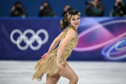 Alysa Liu glänzt auf dem Eis - die Geschichte hinter dem Olympiasieg