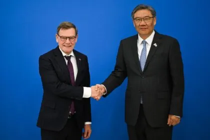 Wadephul holt geplatzten China-Besuch nach - Schwerpunktthema sind Seltene Erden