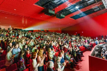 Shen Yun zeigt künstlerische Brillanz und spirituellen Mut in der Kaiserstadt Wien