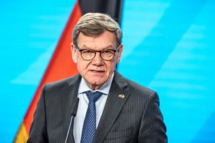 Wadephul sieht keine Notwendigkeit für Beteiligung an Hormus-Mission