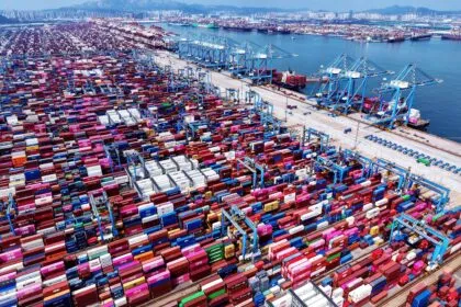 Chinas Wirtschaftskrise: Jobs, Löhne und Zukunft unter Druck