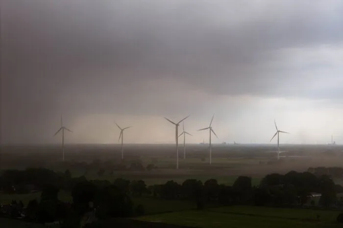 Das Unwetter soll später weiter Richtung Landesmitte ziehen.
