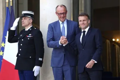 „Hormus-Gipfel“: Frankreich und Großbritannien wollen Mission leiten - Straße wieder geöffnet