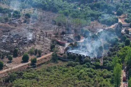 Zahl der Toten nach Explosion in Feuerwerksfabrik in China auf 37 gestiegen