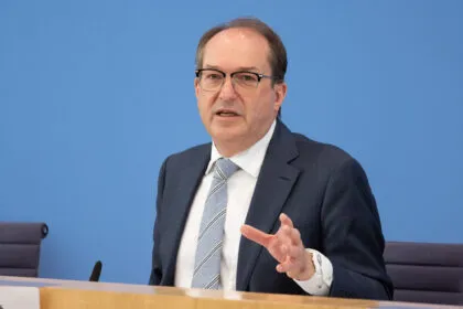 Dobrindt kritisiert Warnungen vor AfD-Staatsstreich