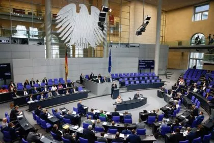 Größte Erhöhung seit 30 Jahren: Abgeordnetendiäten steigen um mehr als 600 Euro