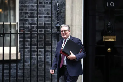 Krise in London: Premierminister Starmer kämpft um sein Amt