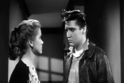 Dolores Hart: Eine Schauspielerin, die den Ruhm für ihren Glauben aufgab