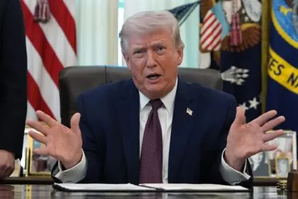 Trump ordnet Bezahlung aller Heimatschutz-Mitarbeiter an
