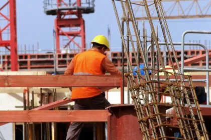 Klingbeil plant Bundesgesellschaft für Wohnungsbau