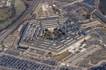 Pentagon schließt KI-Abkommen ohne Anthropic