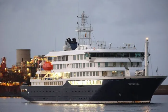Die «Hondius» erreichte am Sonntag den Hafen von Granadilla im Süden Teneriffas.