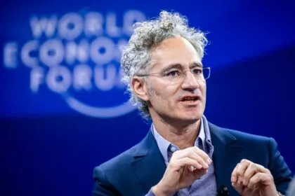 Palantir-Manifest entfacht Debatte über die Macht von Big Tech