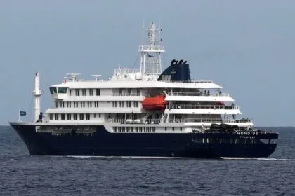 Kreuzfahrtschiff vor Bordeaux unter Quarantäne: Magen-Darm-Beschwerden
