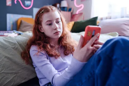 Kinderpsychologin fordert dringende Regulierung von Social Media
