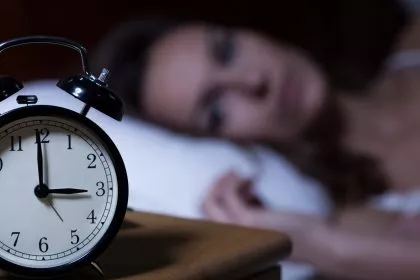 Warum wache ich immer gegen 3 Uhr morgens auf?