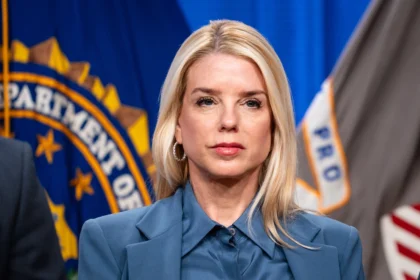 Pam Bondi tritt als US-Justizministerin zurück - Trump kündigt Nachfolge an