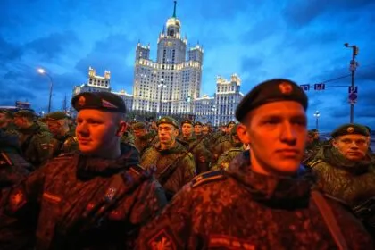 Ukrainekrieg: Erst ordnet Moskau eine Waffenruhe an, dann folgt Kiew