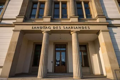Saarland führt neue Verfassungspräambel mit Gottesbezug ein