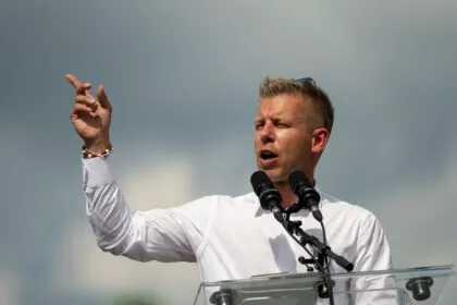 Ungarn vor Parlamentswahl: Insider Magyar gegen Langzeit-Regierungschef Orban