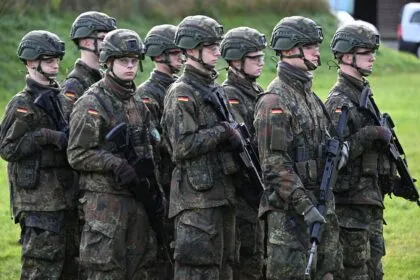Anträge auf Kriegsdienstverweigerung explodieren - Debatte um Wehrdienst verunsichert viele