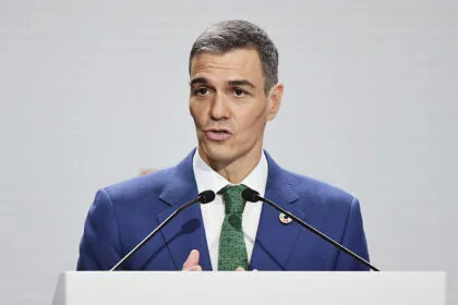 Spaniens Regierungschef bleibt bei „Nein“ zu Irankrieg - Brüssel sichert Spanien Unterstützung zu