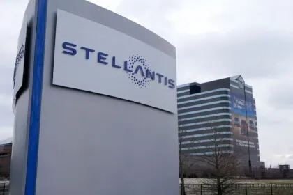 Brandgefahr: Stellantis ruft 700.000 Autos zurück - mehr als 50.000 in Deutschland