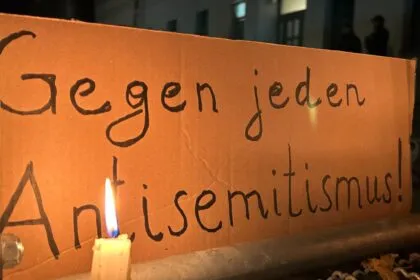 Antisemitische Symbole erkennen - Veröffentlichungen des BfV