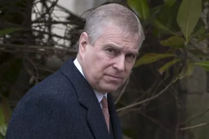 Festnahme eines bewaffneten Mannes nahe dem Haus von Prinz Andrew