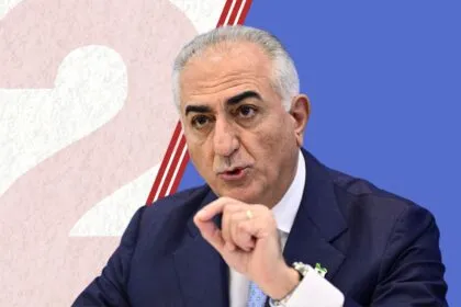 23. April: Farb-Attacke auf Pahlavi | Kubicki gegen Brandmauer | Kein Plan für Timmy