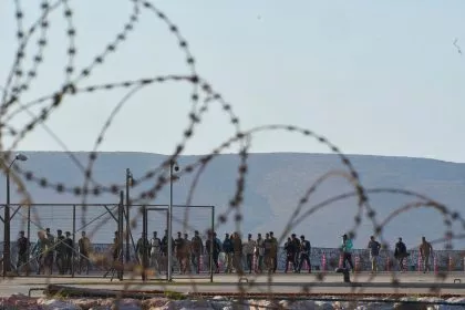 Migrationsbericht 2024: Rückgang bei Zuwanderung - Rekordzahl an Einbürgerungen
