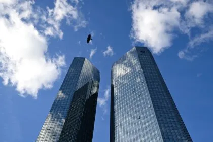 Epstein-Konten: Deutsche Bank räumt Fehler ein
