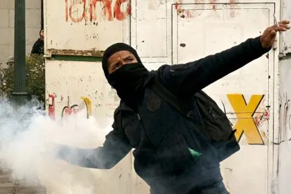 Bolivien ebnet Weg für möglichen Armee-Einsatz bei Massenprotesten