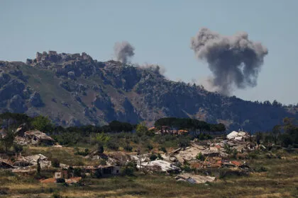 Israelische Armee: Angriff auf Hisbollah-Ziele im Süden von Beirut