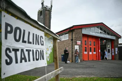 Nachwahl in England gestartet - wichtiger Test für Premier Starmer