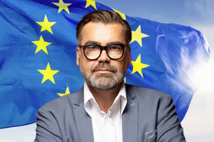 Tom Lausen zerlegt Corona-Krise im EU-Parlament: Impfstoffzulassung und Einschränkungen seien ohne Grundlage