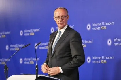 „Die Zitrone ist ziemlich ausgequetscht“: Merz gegen höhere Steuern und deutsche Atomwaffen