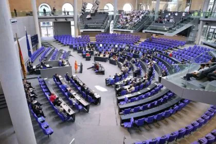 SPD-Chef Miersch: Auch Abgeordnete sollen in die Rentenkasse einzahlen