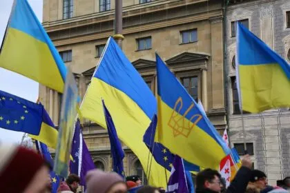 265.800 ukrainische Männer zwischen 23 und 60 Jahren leben in Deutschland