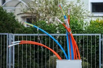 Wenige Kunden, hohe Kosten: Es kriselt in Glasfaser-Branche