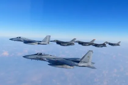 Tokio: Chinesische Kampfjets nehmen japanische Flugzeuge ins Visier