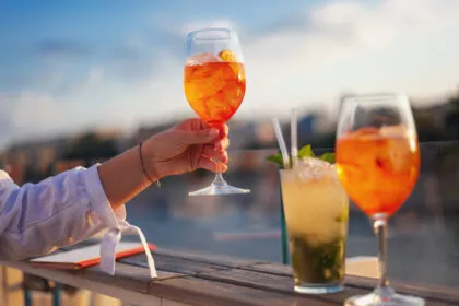 Paradigmenwechsel im Alkoholkonsum: Warum Richtwerte weltweit hinterfragt werden