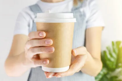 Trinken Sie noch aus To-go-Bechern? Warum Sie damit ab heute aufhören sollten