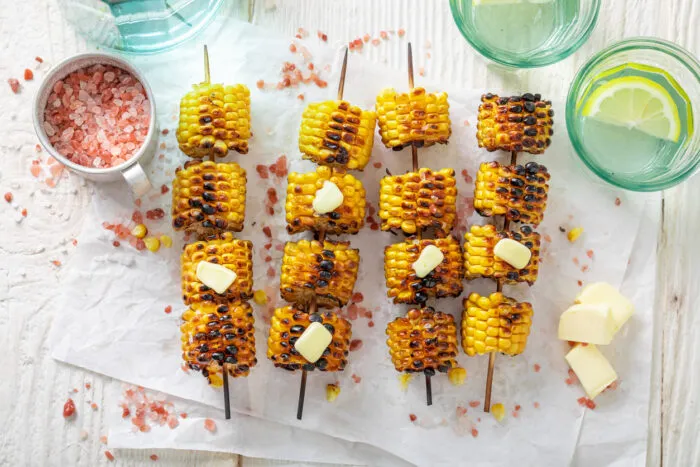 Maiskolben in der Grill-Version. Foto: Shaiith/iStock