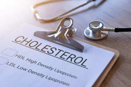 Das unsichtbare Cholesterin: Warum ein Blutwert Herzinfarkte trotz guter Werte erklärt