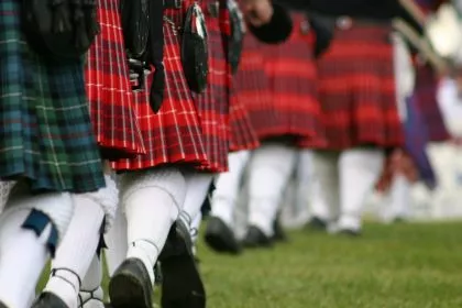 Geheimnis um Schottenrock gelüftet - Forscher präsentieren ältesten Tartan Schottlands