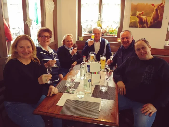 Nellia und Dietmar Ehrentraut mit ihrer Familie. Foto: mit freundlicher Genehmigung von Nellia und Dietmar Ehrentraut