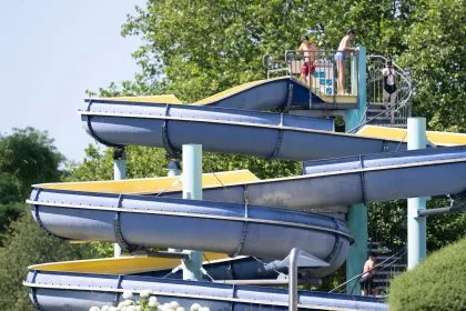 Schwimmbäder diskutieren neue Zutrittsregeln für Kinder