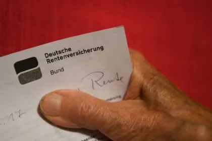 Rentenkommission: Streit um Anhebung des Rentenalters und Abschaffung der Rente mit 63